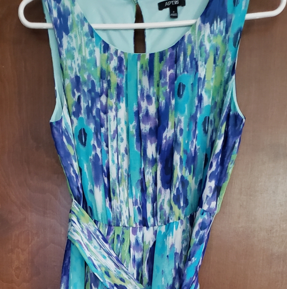 Women's dress